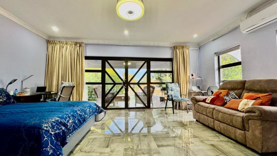 6 Bedroom Property for Sale in Amiel Park KwaZulu-Natal