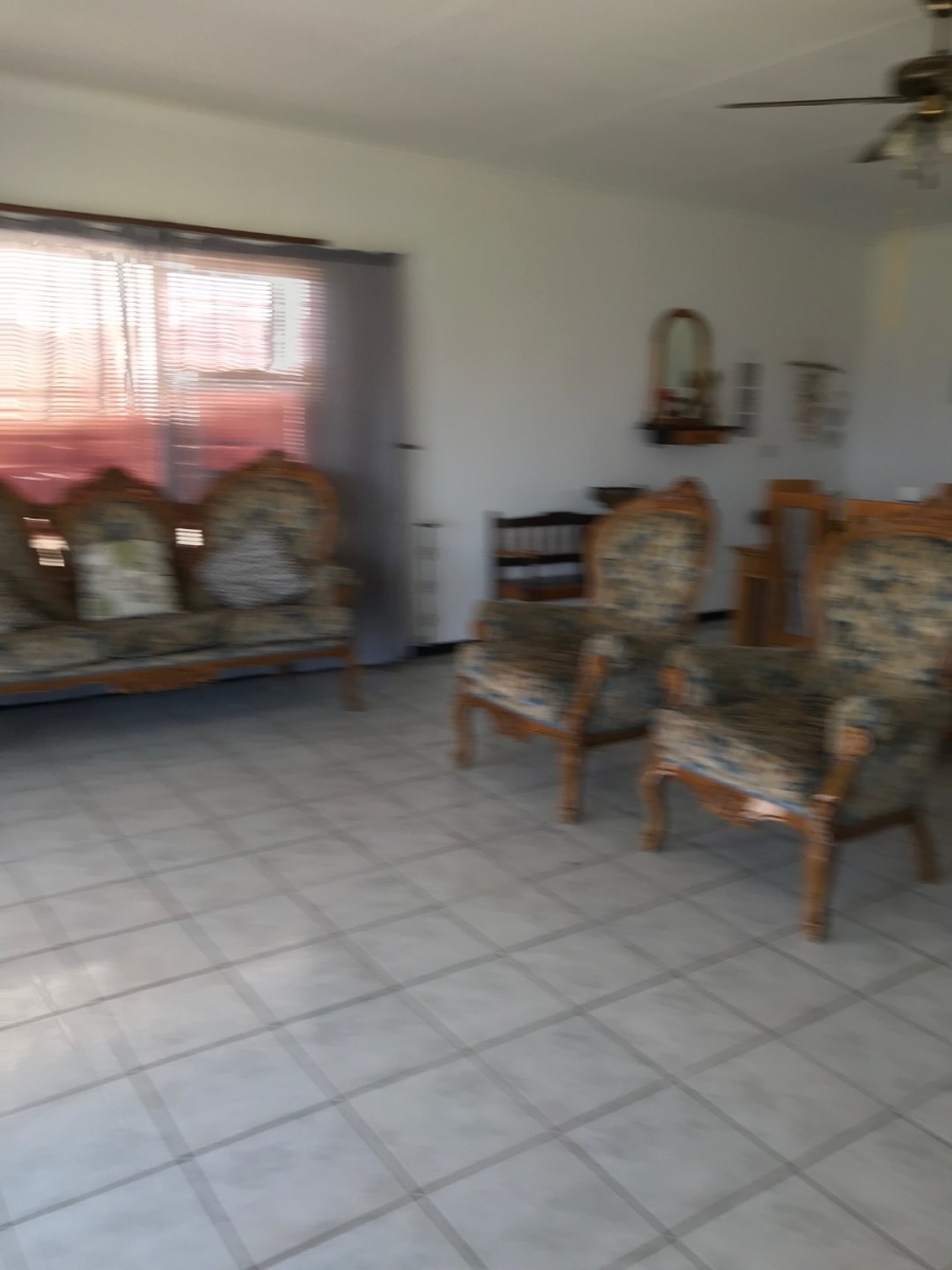 3 Bedroom Property for Sale in Salmon Bay KwaZulu-Natal