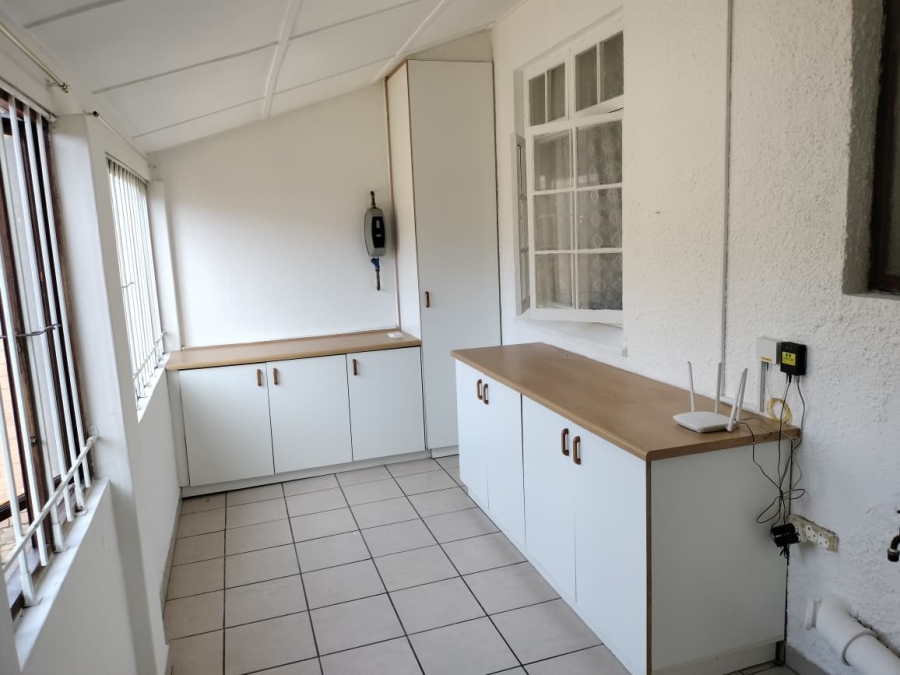 6 Bedroom Property for Sale in Manaba Beach KwaZulu-Natal