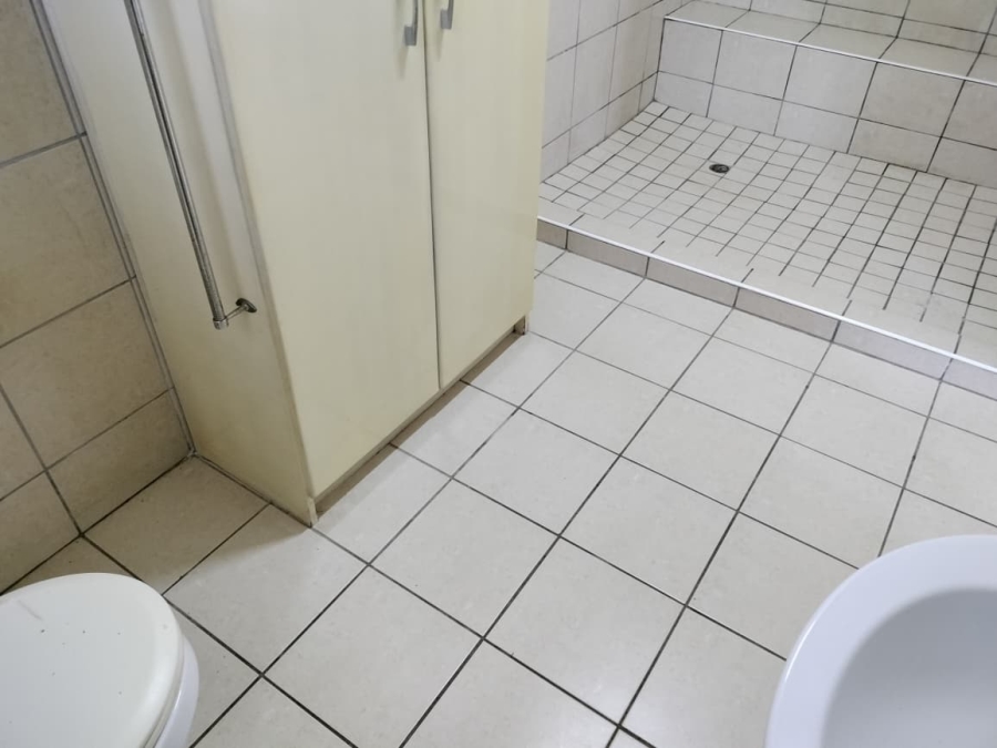 6 Bedroom Property for Sale in Manaba Beach KwaZulu-Natal