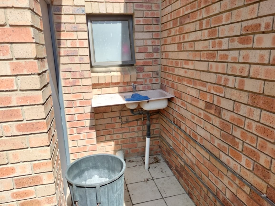 6 Bedroom Property for Sale in Manaba Beach KwaZulu-Natal