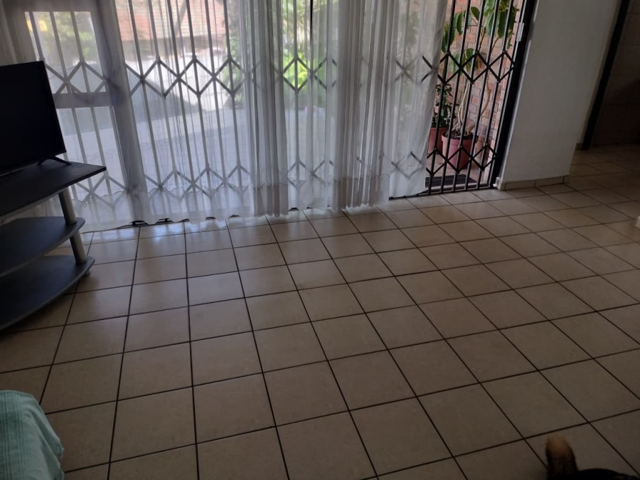 6 Bedroom Property for Sale in Manaba Beach KwaZulu-Natal