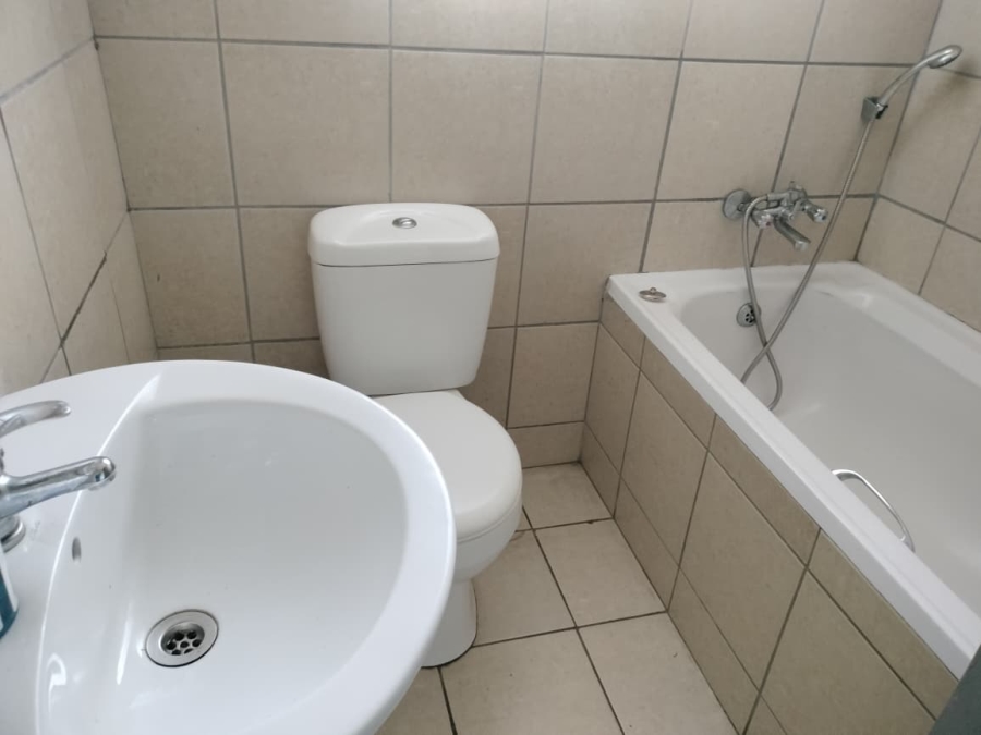 6 Bedroom Property for Sale in Manaba Beach KwaZulu-Natal