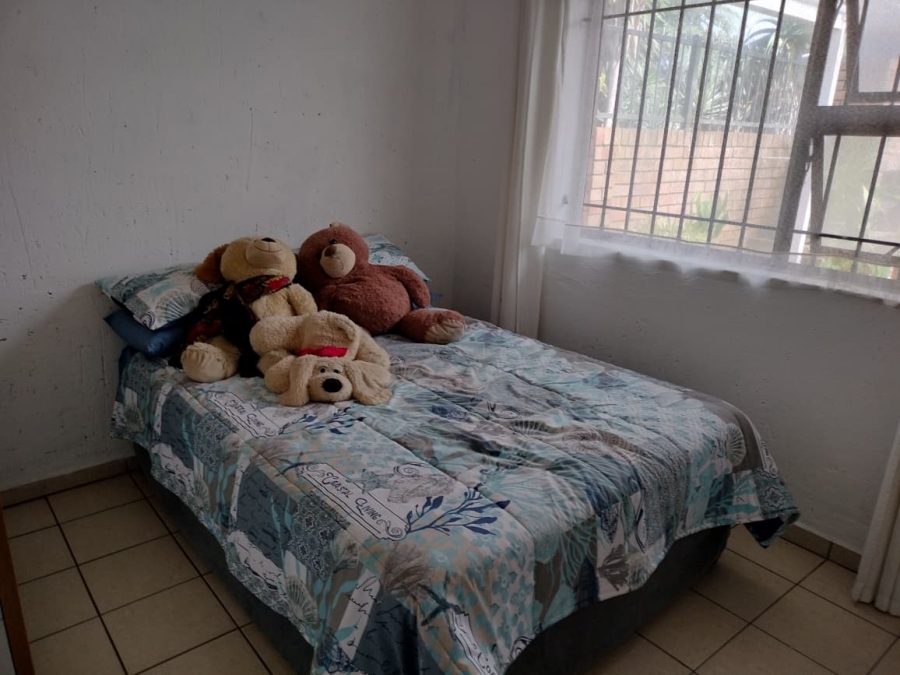 6 Bedroom Property for Sale in Manaba Beach KwaZulu-Natal
