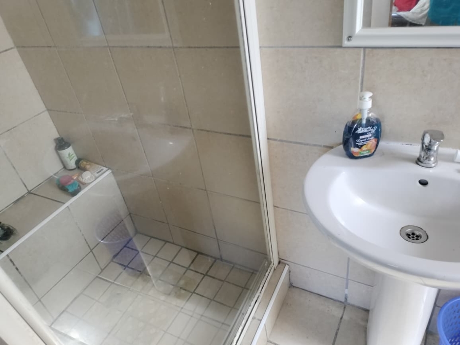 6 Bedroom Property for Sale in Manaba Beach KwaZulu-Natal