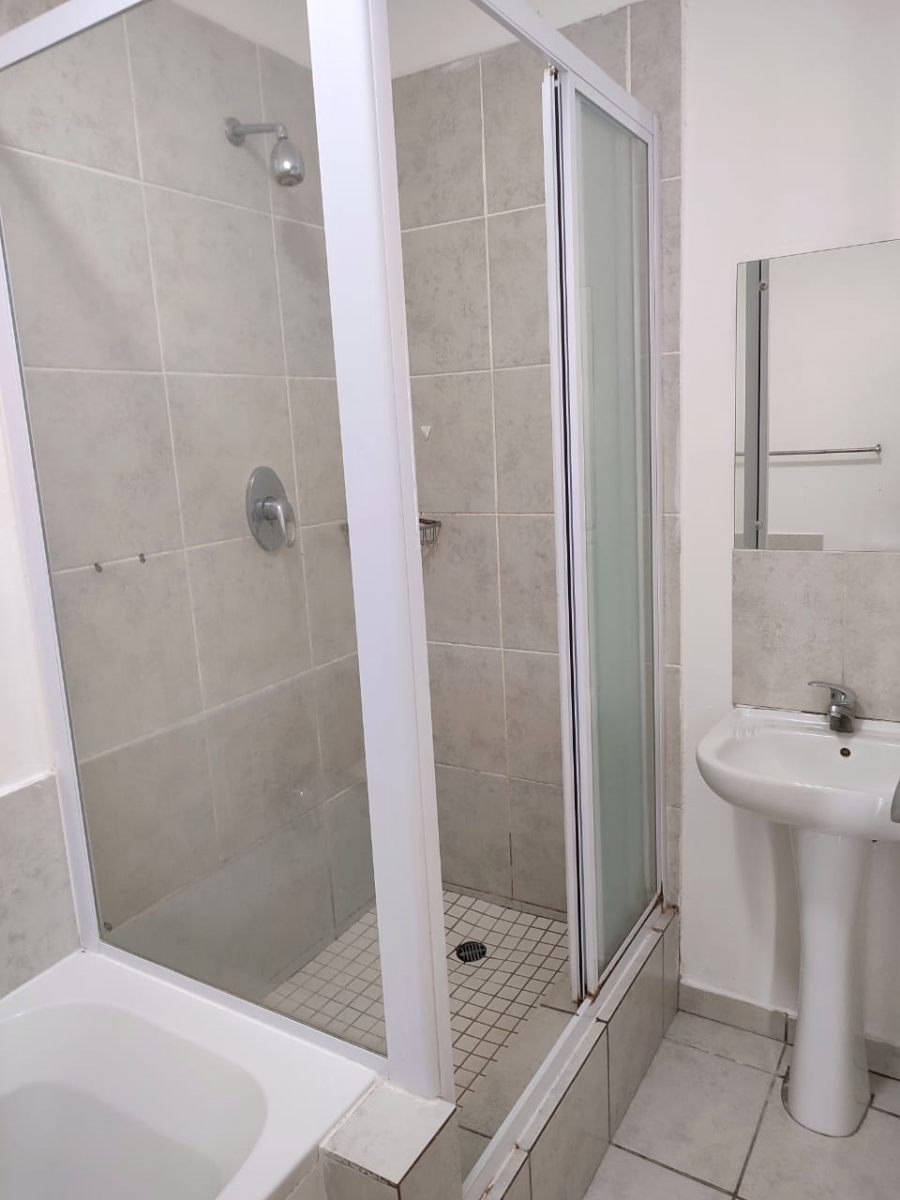 2 Bedroom Property for Sale in Kenville KwaZulu-Natal