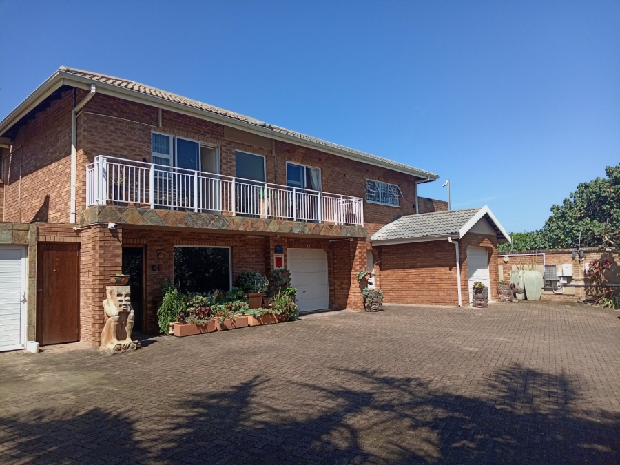 5 Bedroom Property for Sale in Shelly Beach KwaZulu-Natal