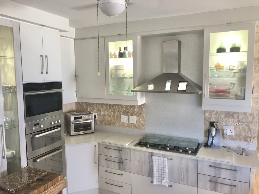 5 Bedroom Property for Sale in Shelly Beach KwaZulu-Natal