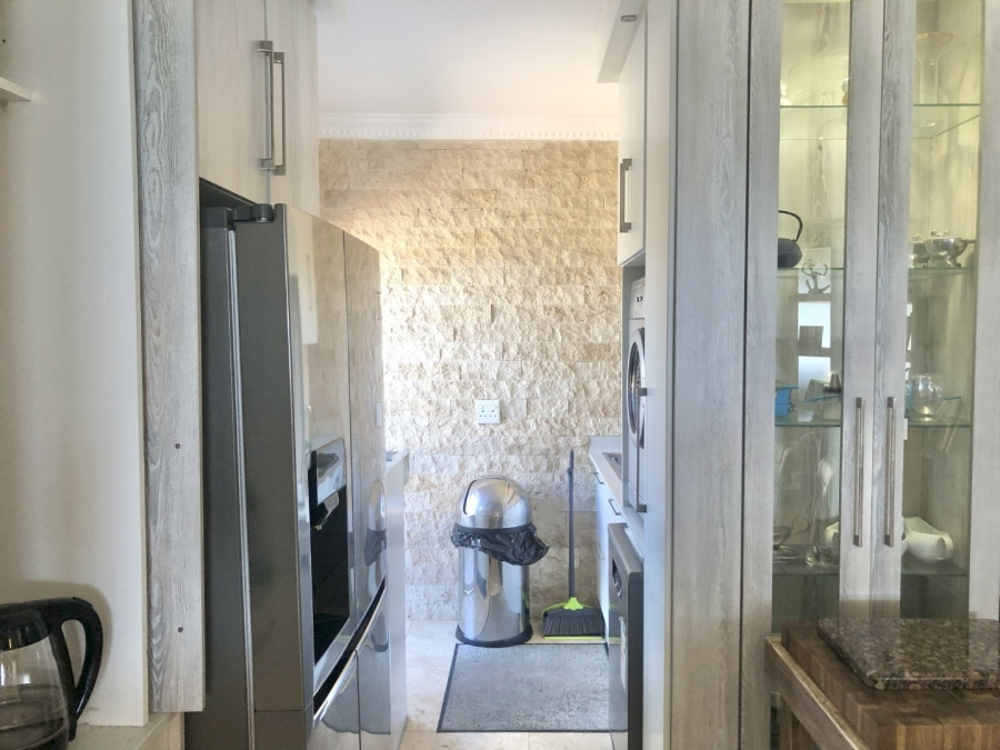 5 Bedroom Property for Sale in Shelly Beach KwaZulu-Natal