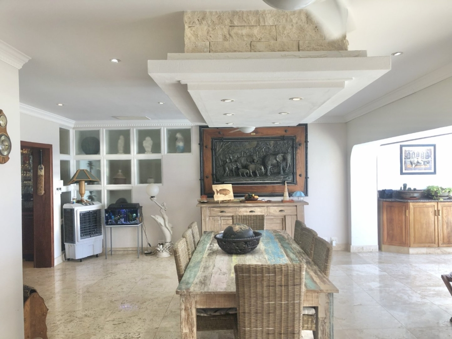 5 Bedroom Property for Sale in Shelly Beach KwaZulu-Natal