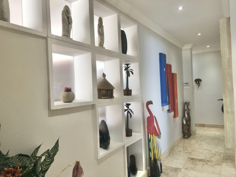 5 Bedroom Property for Sale in Shelly Beach KwaZulu-Natal