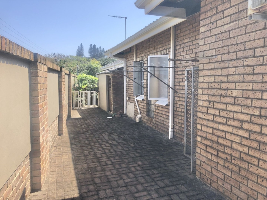 5 Bedroom Property for Sale in Shelly Beach KwaZulu-Natal