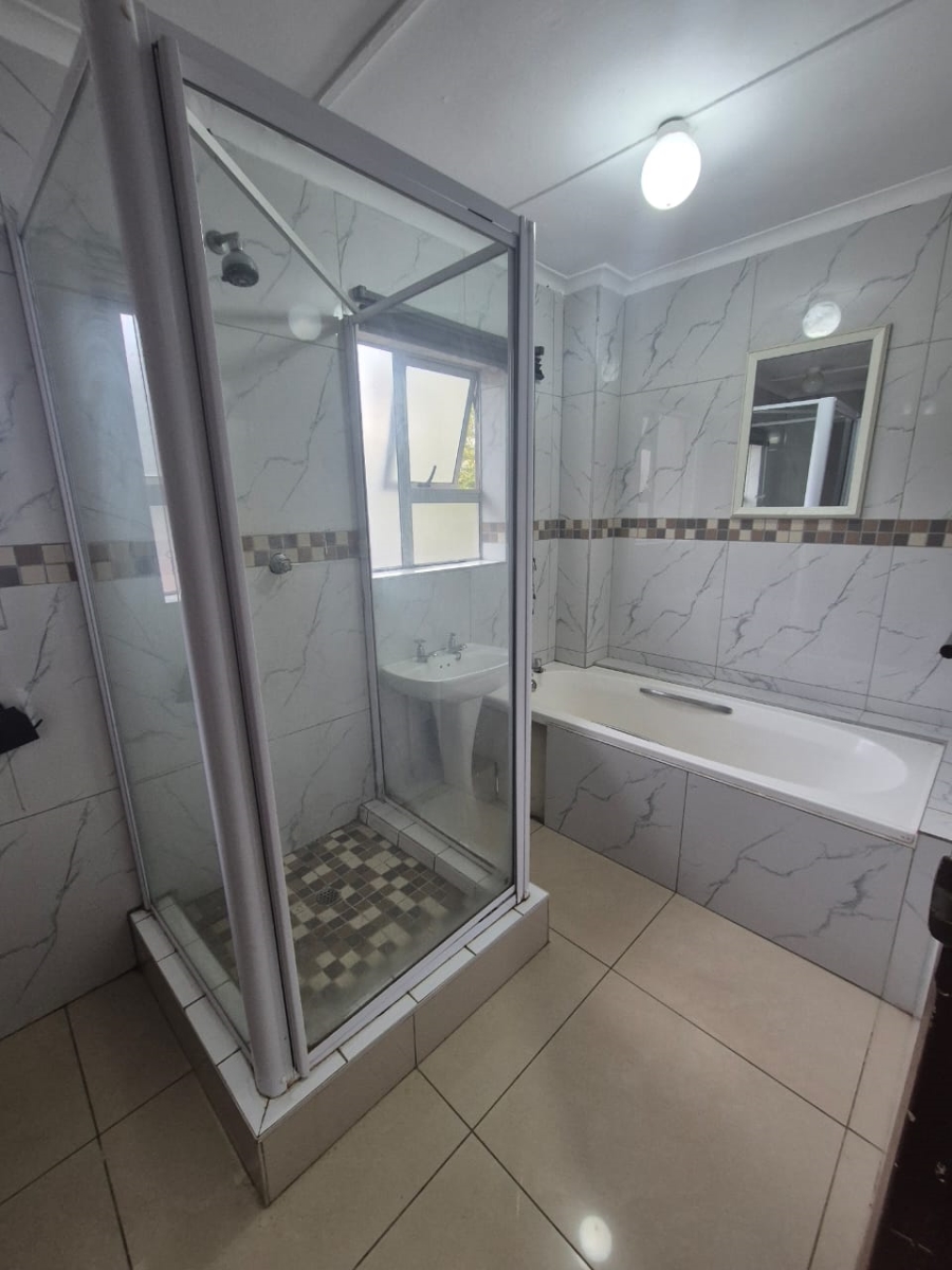 2 Bedroom Property for Sale in Brighton Beach KwaZulu-Natal