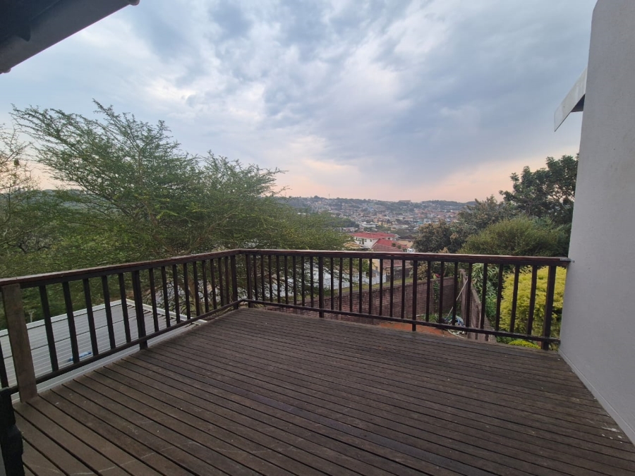 2 Bedroom Property for Sale in Brighton Beach KwaZulu-Natal