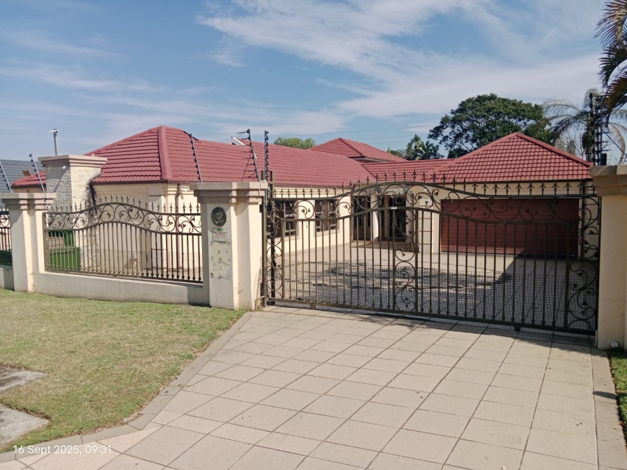 5 Bedroom Property for Sale in Hayfields KwaZulu-Natal