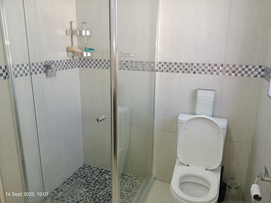 5 Bedroom Property for Sale in Hayfields KwaZulu-Natal