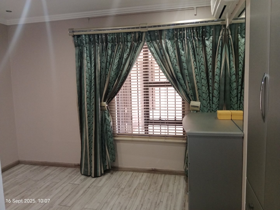 5 Bedroom Property for Sale in Hayfields KwaZulu-Natal