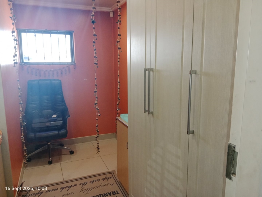 5 Bedroom Property for Sale in Hayfields KwaZulu-Natal