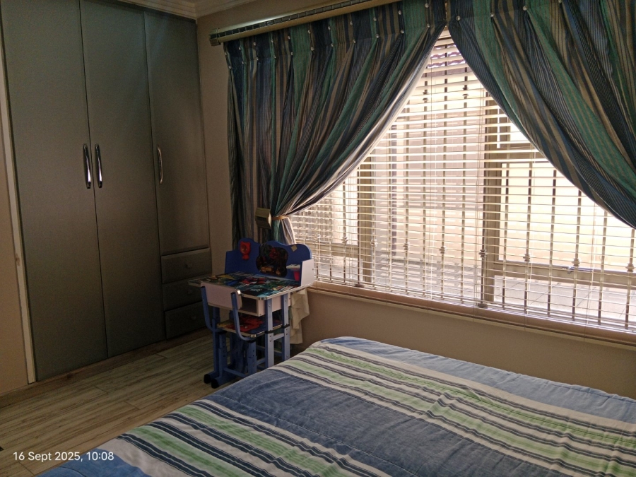 5 Bedroom Property for Sale in Hayfields KwaZulu-Natal