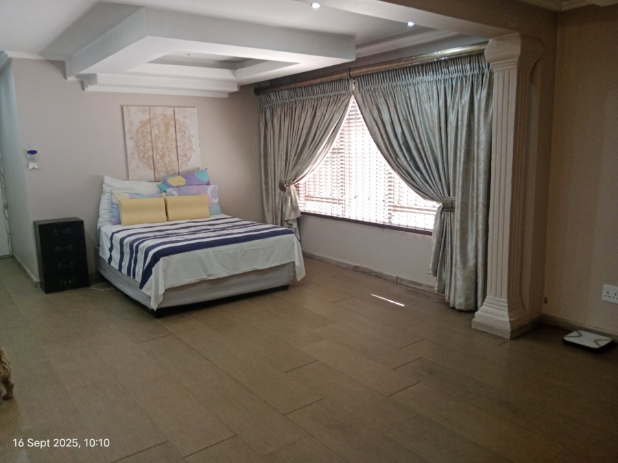 5 Bedroom Property for Sale in Hayfields KwaZulu-Natal