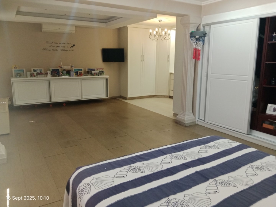5 Bedroom Property for Sale in Hayfields KwaZulu-Natal