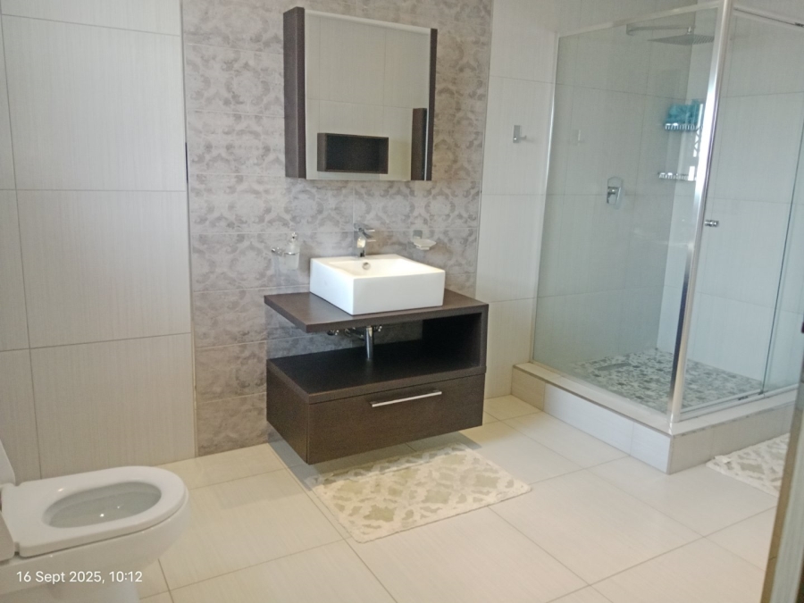 5 Bedroom Property for Sale in Hayfields KwaZulu-Natal