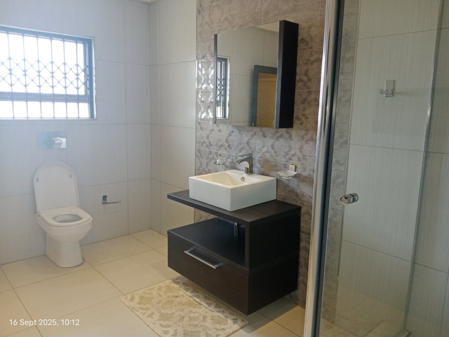 5 Bedroom Property for Sale in Hayfields KwaZulu-Natal