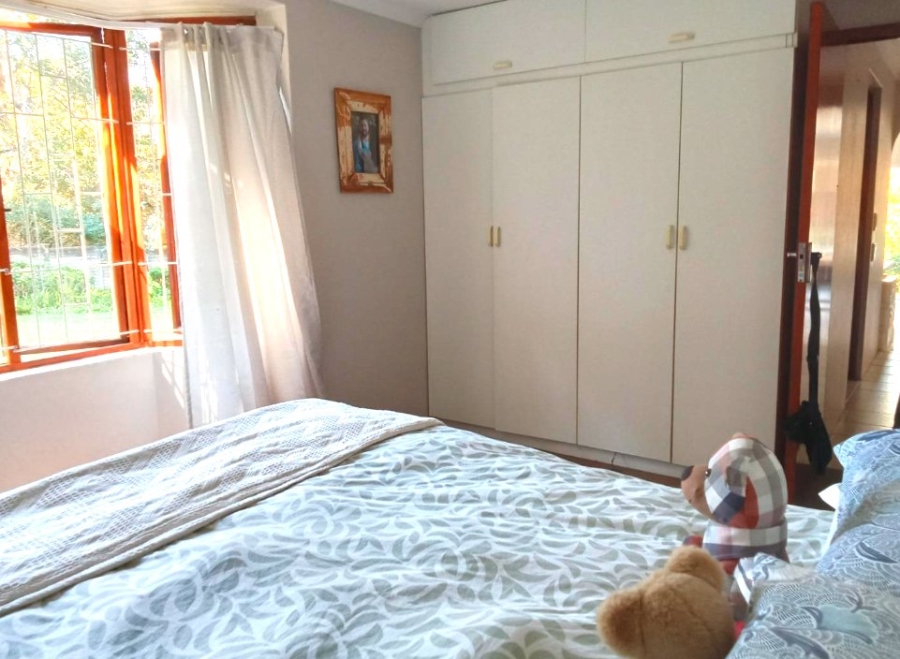 To Let 1 Bedroom Property for Rent in Kloof KwaZulu-Natal