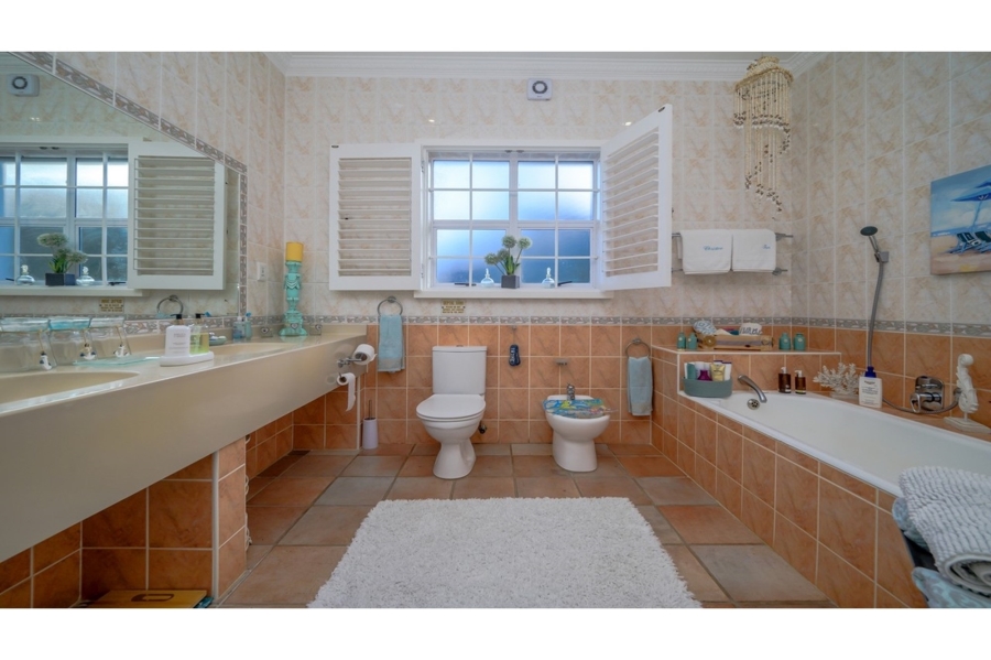 4 Bedroom Property for Sale in Sheffield Beach KwaZulu-Natal