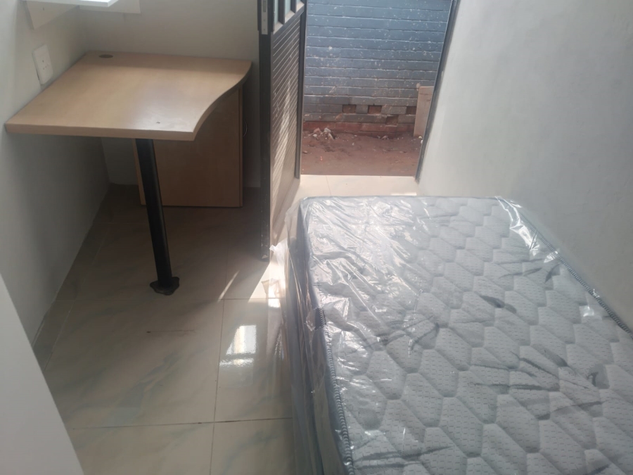 To Let 1 Bedroom Property for Rent in Musgrave KwaZulu-Natal