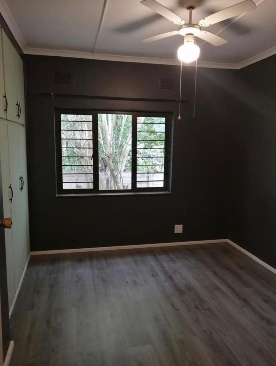 To Let 3 Bedroom Property for Rent in Crestview KwaZulu-Natal