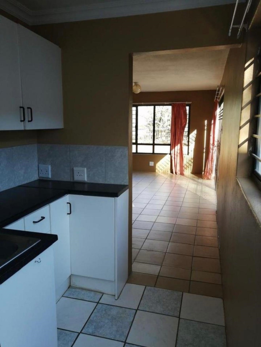 To Let 3 Bedroom Property for Rent in Crestview KwaZulu-Natal