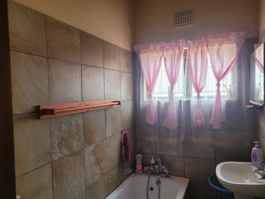 4 Bedroom Property for Sale in Trafalgar KwaZulu-Natal