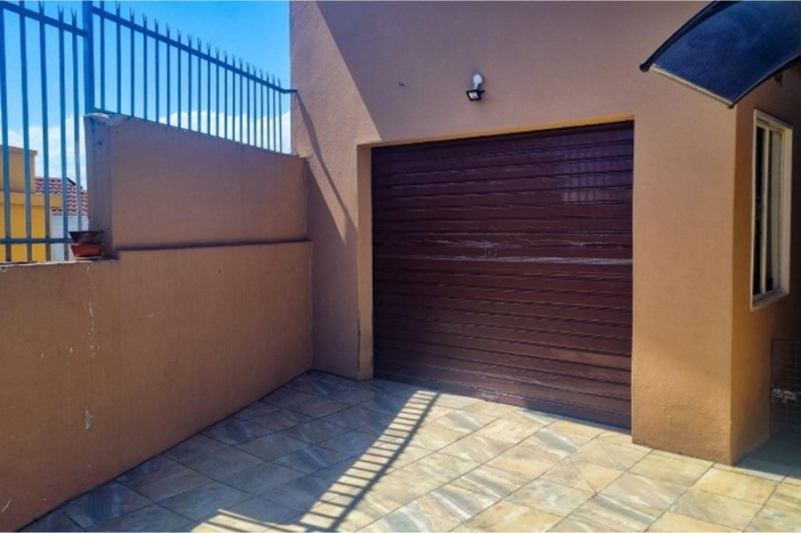 3 Bedroom Property for Sale in Woodview KwaZulu-Natal