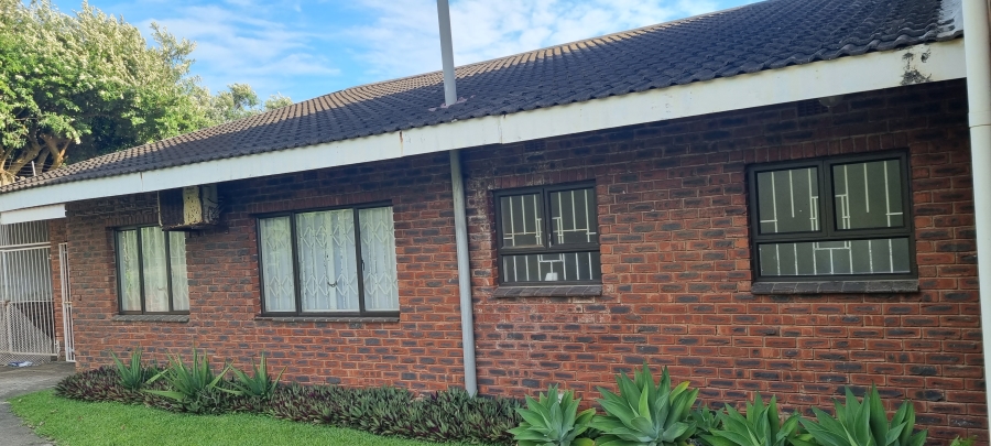 5 Bedroom Property for Sale in Shelly Beach KwaZulu-Natal