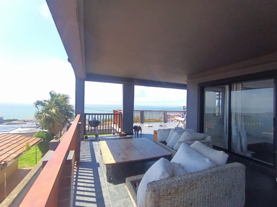 To Let 4 Bedroom Property for Rent in Bluff KwaZulu-Natal