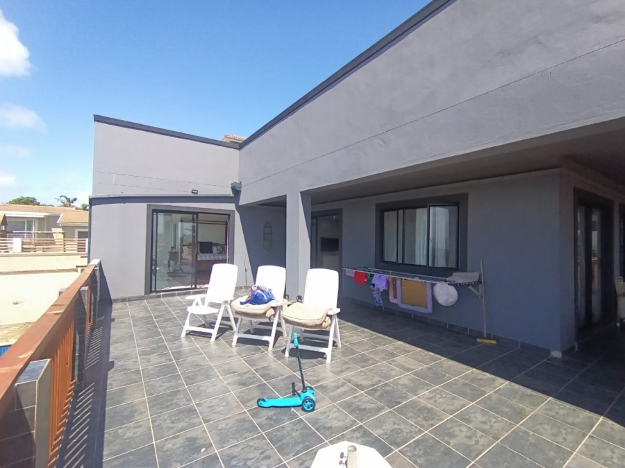 To Let 4 Bedroom Property for Rent in Bluff KwaZulu-Natal