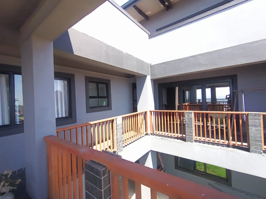 To Let 4 Bedroom Property for Rent in Bluff KwaZulu-Natal