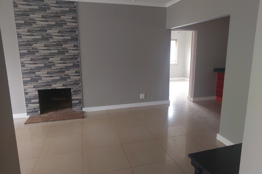 To Let 4 Bedroom Property for Rent in Chase Valley KwaZulu-Natal