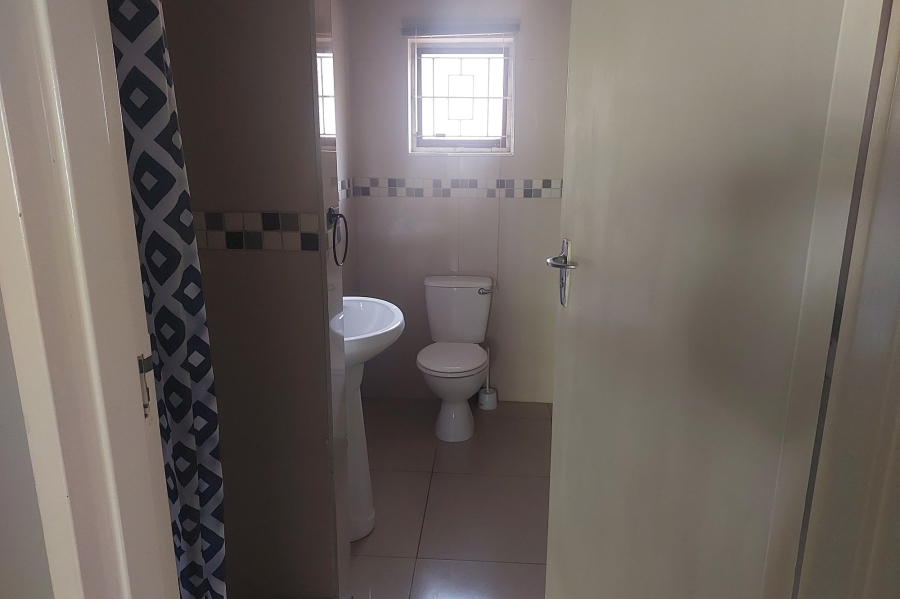 To Let 4 Bedroom Property for Rent in Chase Valley KwaZulu-Natal