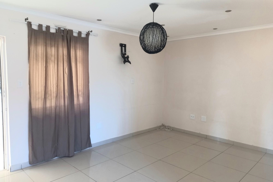 2 Bedroom Property for Sale in Dawncrest KwaZulu-Natal