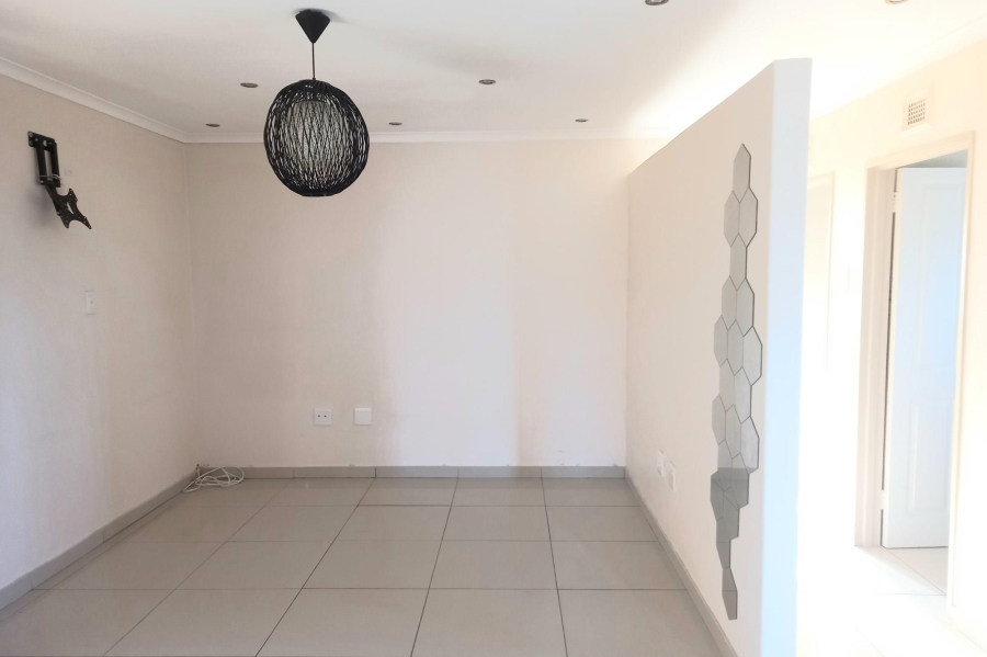 2 Bedroom Property for Sale in Dawncrest KwaZulu-Natal