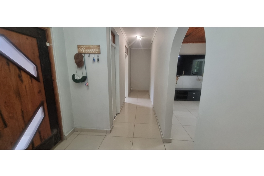 To Let 4 Bedroom Property for Rent in Meer En See KwaZulu-Natal