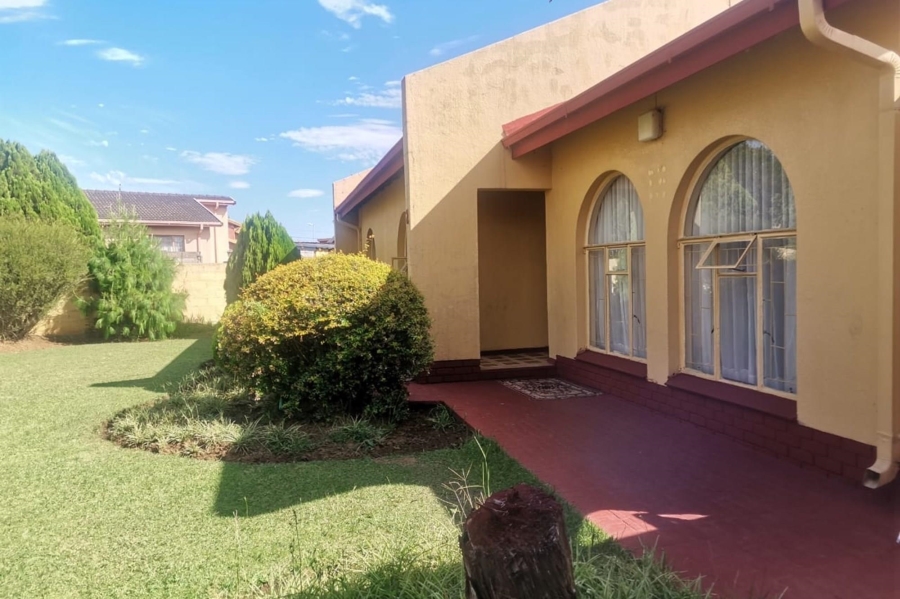 3 Bedroom Property for Sale in Lennoxton KwaZulu-Natal