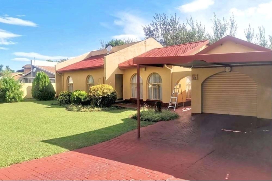 3 Bedroom Property for Sale in Lennoxton KwaZulu-Natal
