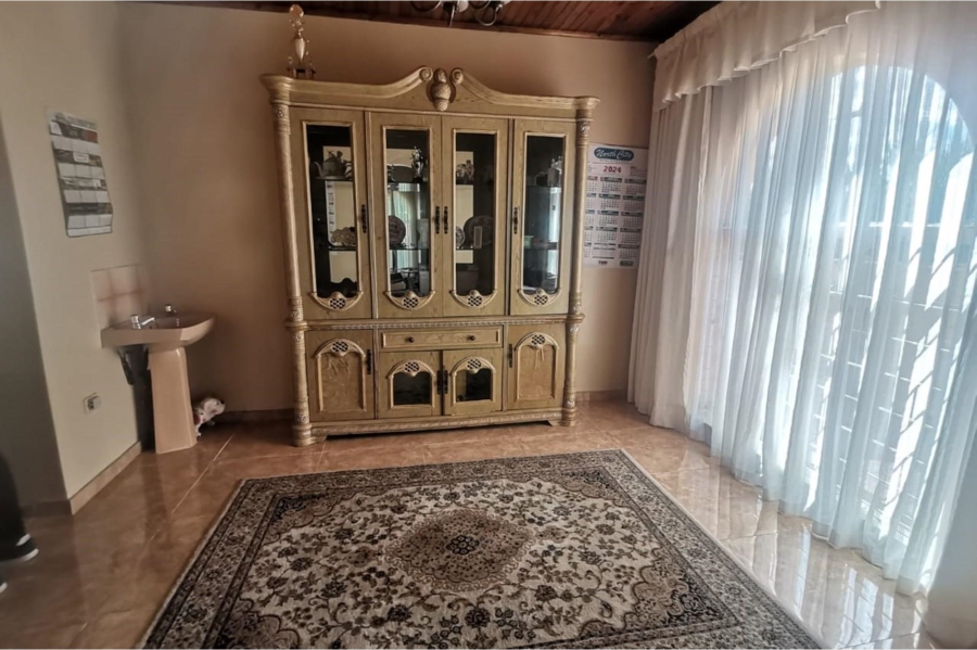 3 Bedroom Property for Sale in Lennoxton KwaZulu-Natal