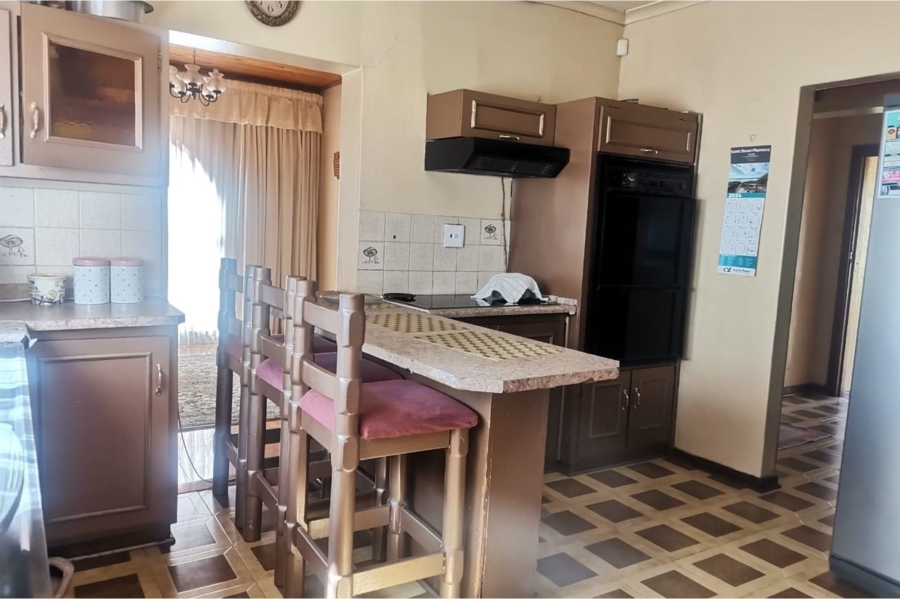 3 Bedroom Property for Sale in Lennoxton KwaZulu-Natal