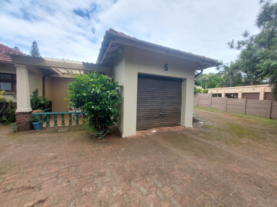 4 Bedroom Property for Sale in Uvongo Beach KwaZulu-Natal