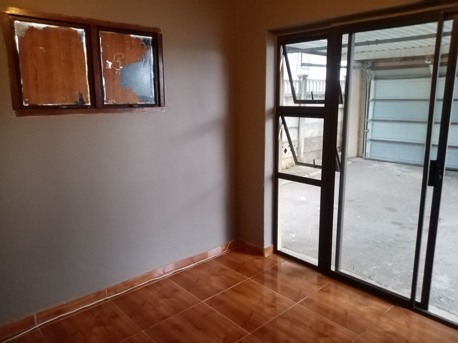 To Let 2 Bedroom Property for Rent in Burlington Heights KwaZulu-Natal