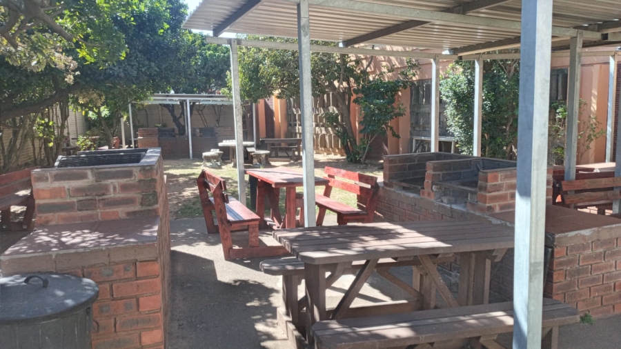 1 Bedroom Property for Sale in Amanzimtoti KwaZulu-Natal
